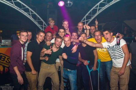 bs_3-saison2013-14-siegesfeier-8-spieltag-bs-reinholdshain